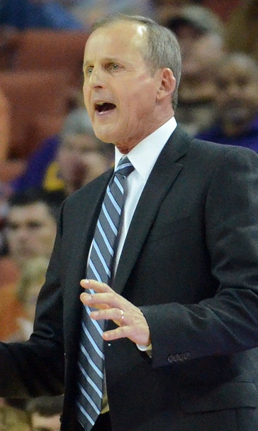 Texas coach Barnes gets win No. 600 over TCU